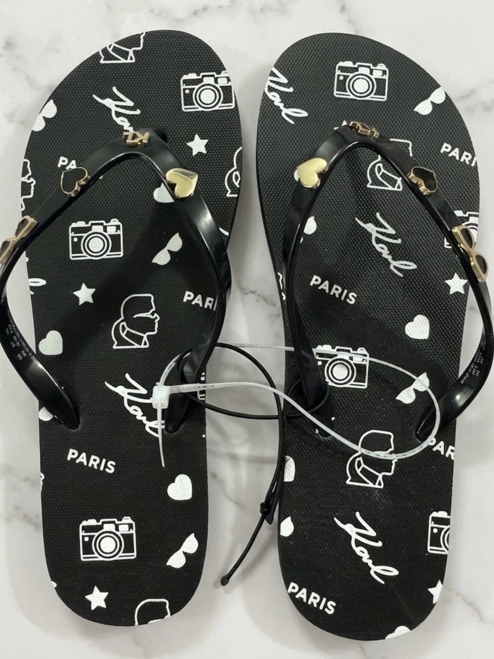 Karl Lagerfeld ZORICA PATENT PIN FLIP FLOP SANDAL